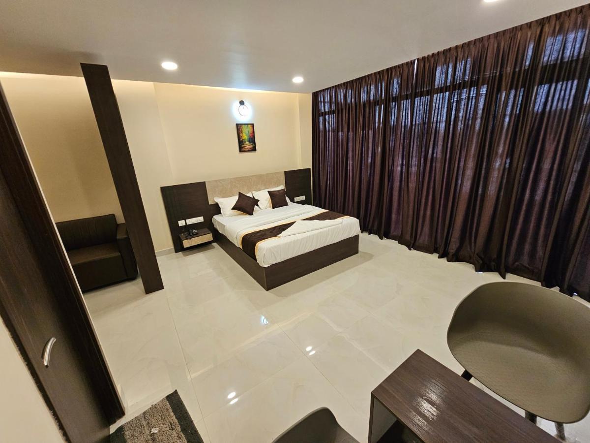 Thaal Residency Cheruvathur-Hala Groups Nīleshwar エクステリア 写真